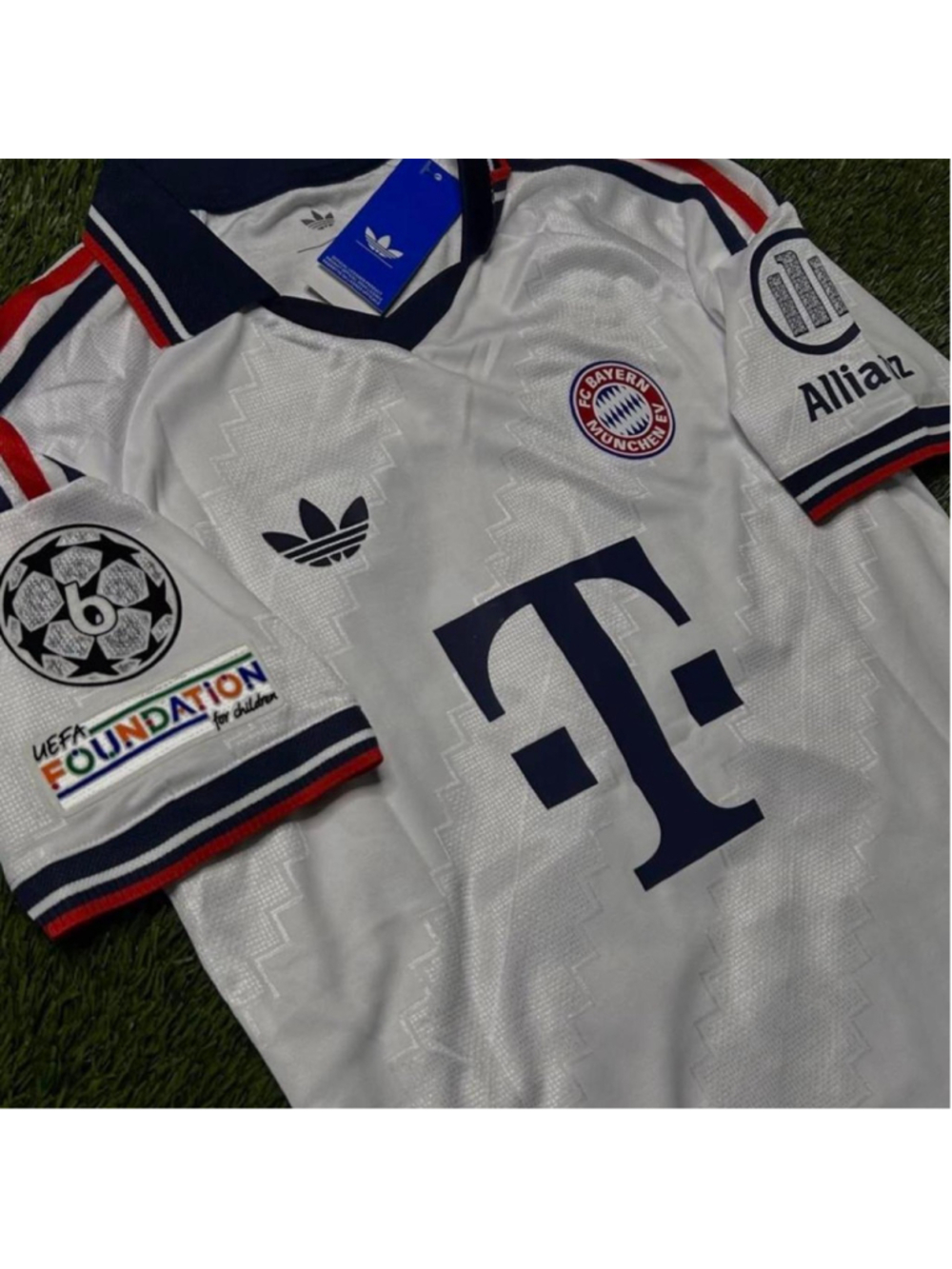 Fc Bayern Munich Away Shirt Harry Kane - Picture 4 of 4